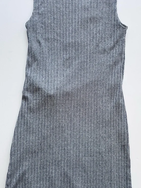 MM Lafleur Gray Ribbed Twist-Front short Dress - Picture 2 of 10